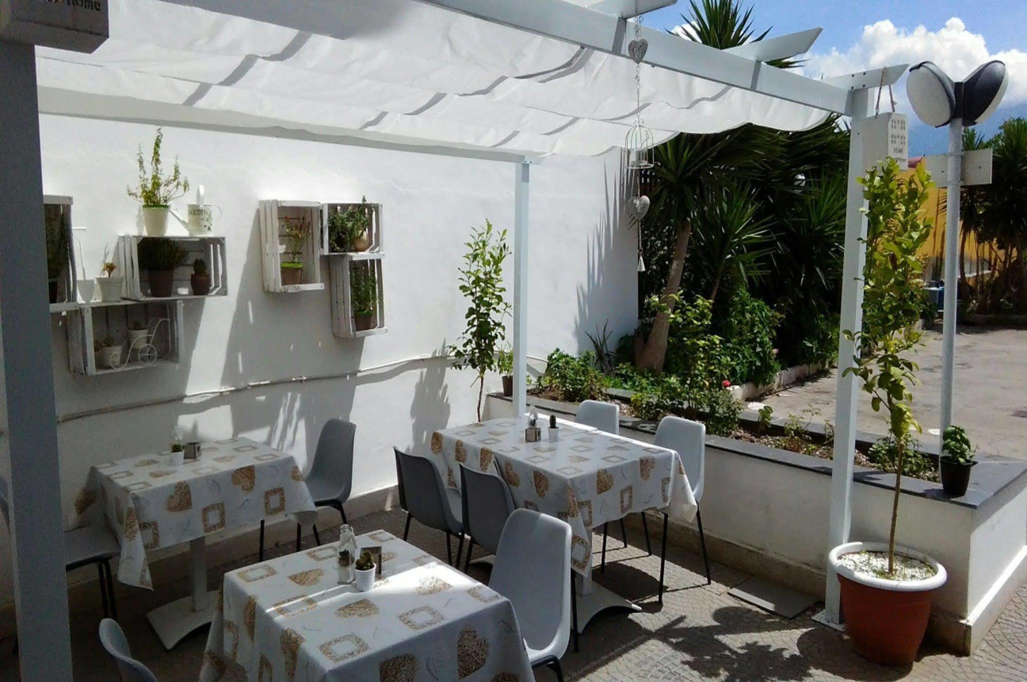 B&B Sweet Home Two Steps From The Ruins... Pompei Exterior photo