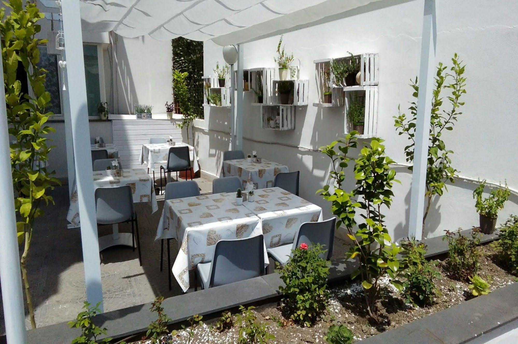 B&B Sweet Home Two Steps From The Ruins... Pompei Exterior photo